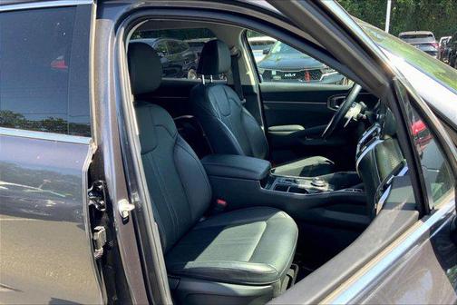 2022 Kia Sorento Hybrid S