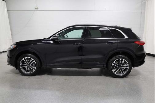 2025 Audi Q5 Premium TFSI quattro S tronic