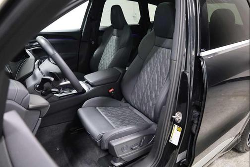 2025 Audi SQ5 3.0T Premium Plus