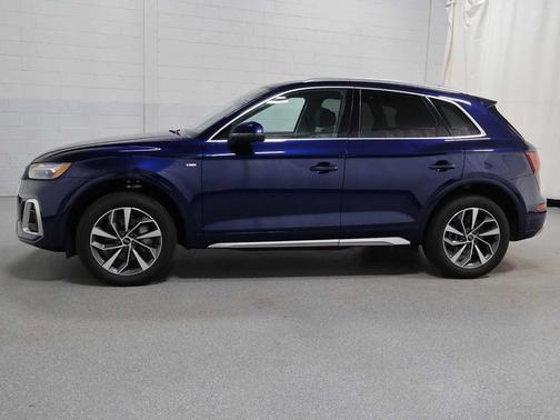 Navarra Blue Metallic 2023 Audi Q5 45 S line Premium Plus