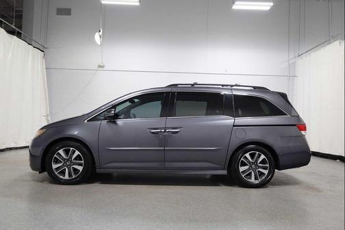 Lunar Silver Metallic 2016 Honda Odyssey Touring