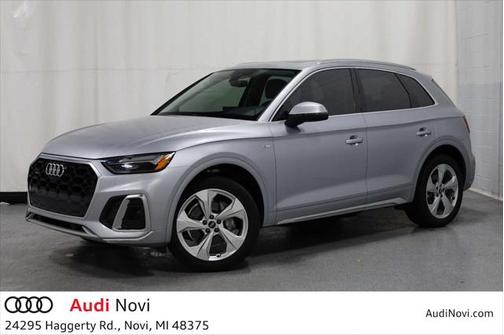 2022 Audi Q5 45 S line Premium Plus