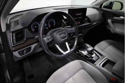 2022 Audi Q5 45 S line Premium Plus