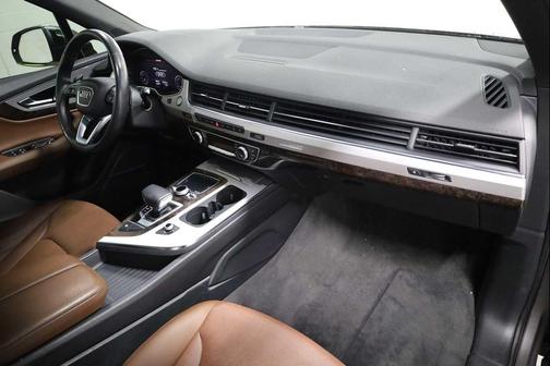 2019 Audi Q7 45 Premium Plus