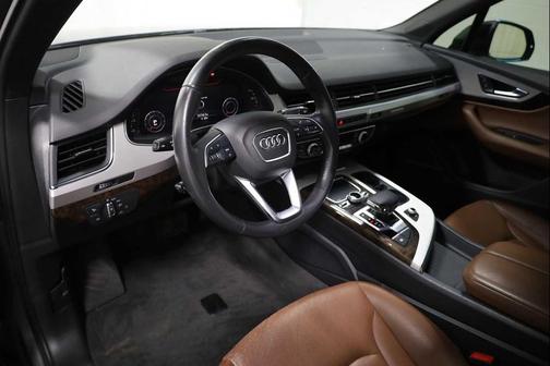 2019 Audi Q7 45 Premium Plus
