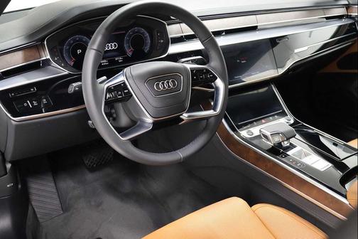 Glacier White Metallic 2025 Audi A8 L 55 TFSI quattro Tiptronic