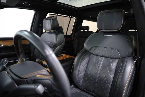 2022 Jeep Grand Wagoneer Series III