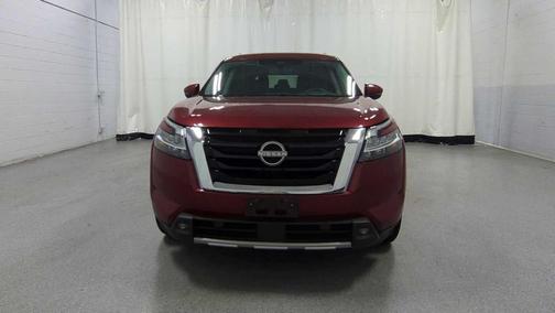 2022 Nissan Pathfinder SL 4WD