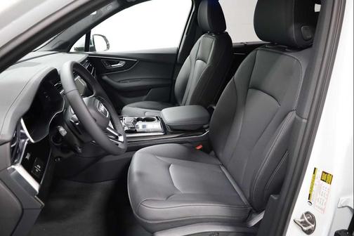 2026 Audi Q7 55 Premium Plus