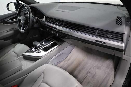 2019 Audi Q7 45 Premium Plus