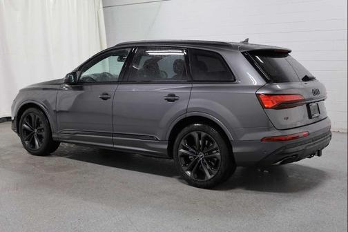 2026 Audi Q7 55 Premium Plus