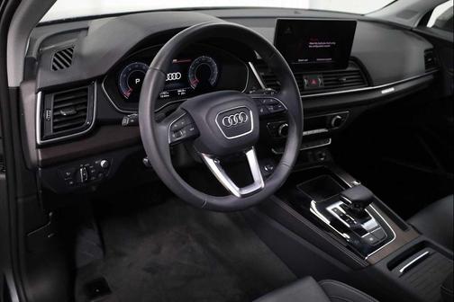 2024 Audi Q5 45 S line Prestige