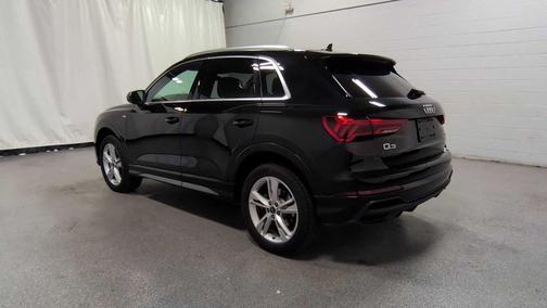 2024 Audi Q3 Premium 45 TFSI S line quattro Tiptronic