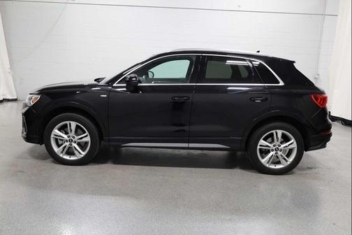 2024 Audi Q3 Premium 45 TFSI S line quattro Tiptronic