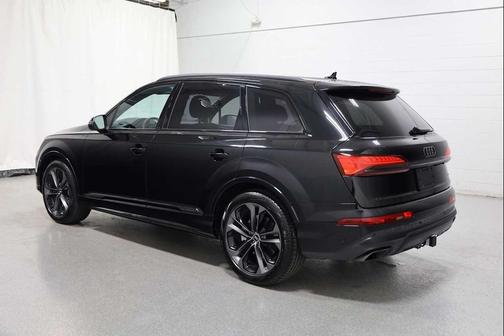 2025 Audi Q7 55 Prestige