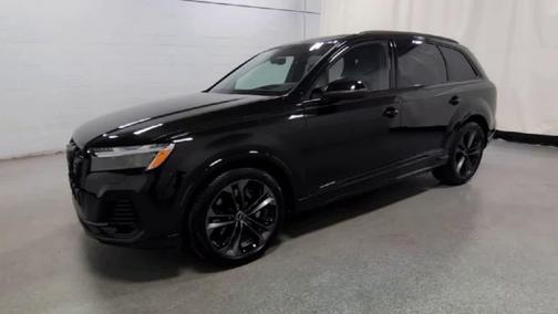 2025 Audi Q7 55 Prestige