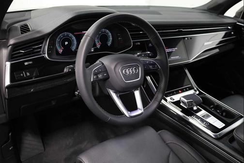 2025 Audi Q7 55 Prestige