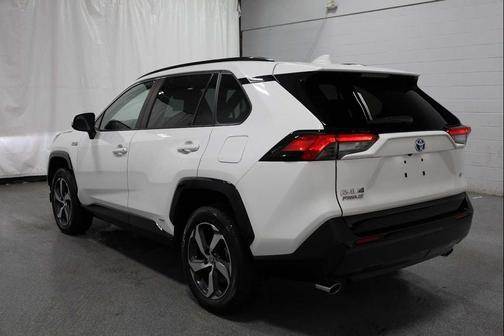 2024 Toyota RAV4 Prime SE