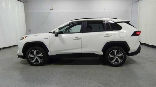 2024 Toyota RAV4 Prime SE