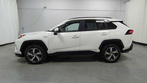 2024 Toyota RAV4 Prime SE
