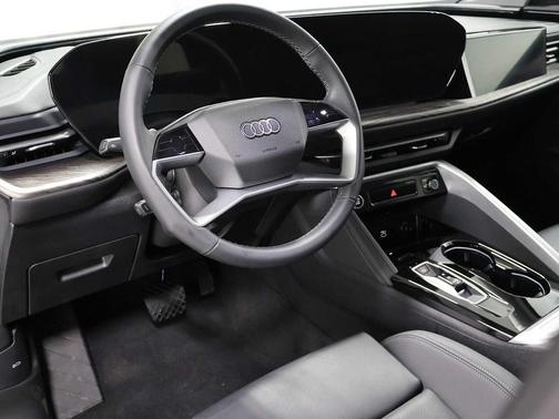 Tambora Gray Metallic 2025 Audi Q5 Prestige TFSI quattro S tronic