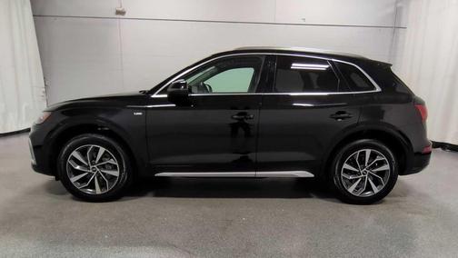2023 Audi Q5 45 S line Prestige