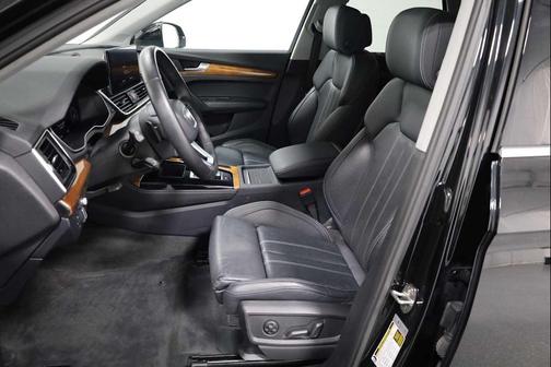 2023 Audi Q5 45 S line Prestige
