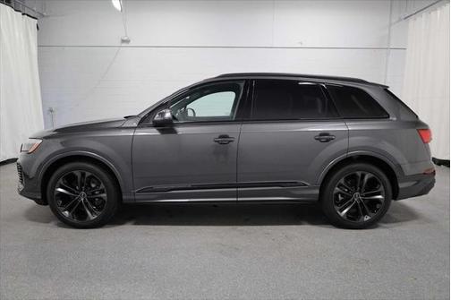 2025 Audi Q7 55 Premium Plus