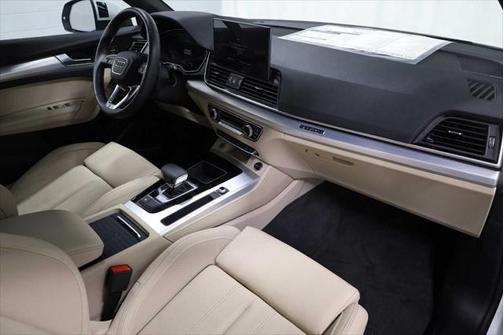 2024 Audi Q5 45 S line Prestige