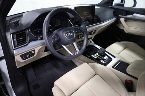 2024 Audi Q5 45 S line Prestige