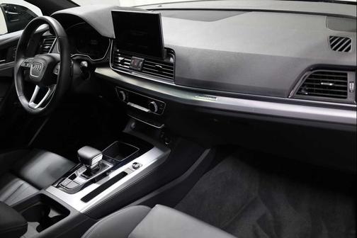 2025 Audi Q5 45 S line Premium