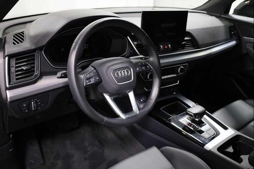 2025 Audi Q5 45 S line Premium