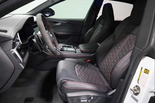 2024 Audi RS Q8 4.0T