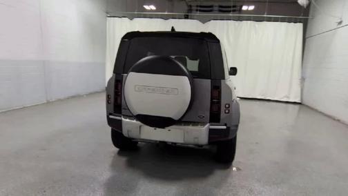 2020 Land Rover Defender 110 SE