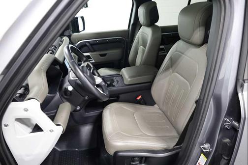 2020 Land Rover Defender 110 SE