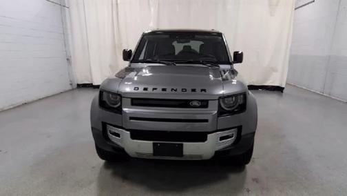 2020 Land Rover Defender 110 SE