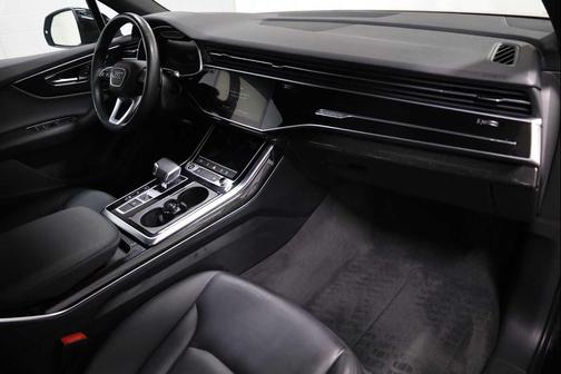 2022 Audi Q7 45 Premium