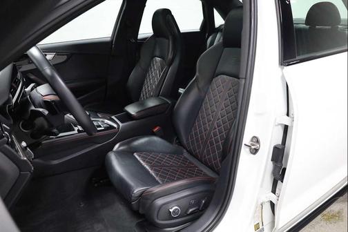 2023 Audi S4 Prestige TFSI quattro Tiptronic