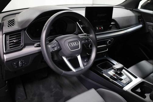 2025 Audi Q5 45 S line Premium