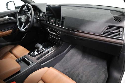 2022 Audi Q5 45 S line Premium