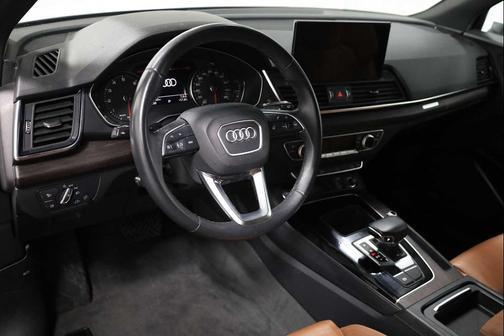 2022 Audi Q5 45 S line Premium