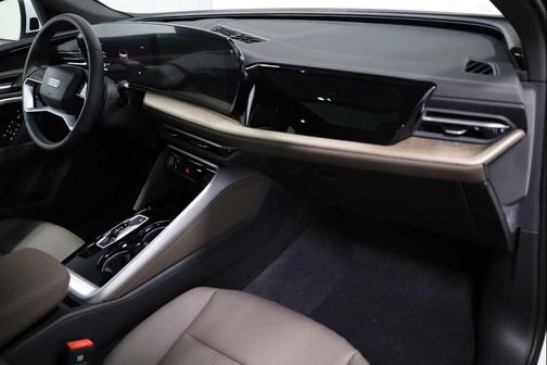 2025 Audi Q5 Premium TFSI quattro S tronic