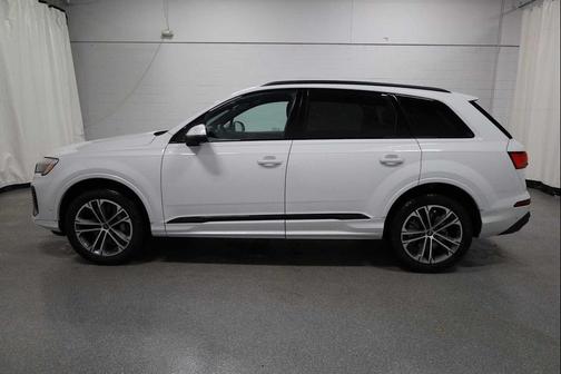 2026 Audi Q7 45 Premium