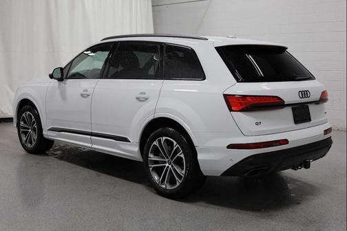 2026 Audi Q7 45 Premium