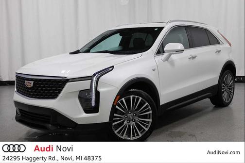 2024 Cadillac XT4 Premium Luxury