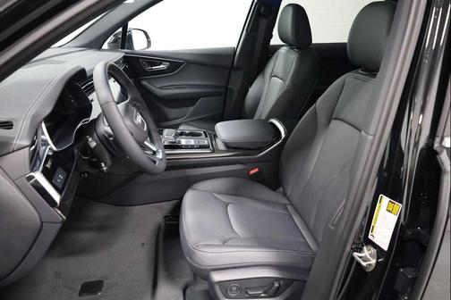2026 Audi Q7 55 Premium