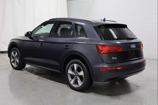 2020 Audi Q5 45 Titanium Premium