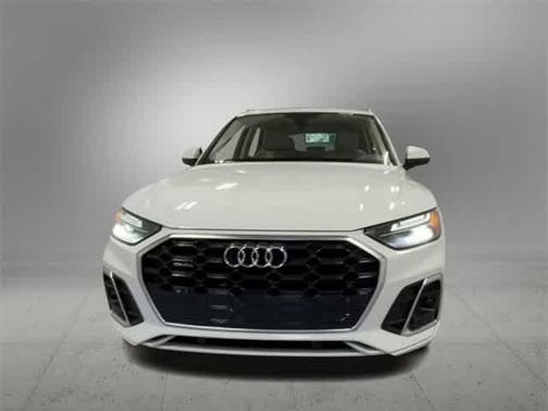 2024 Audi Q5 45 S line Premium