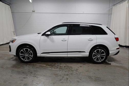 2026 Audi Q7 45 Premium