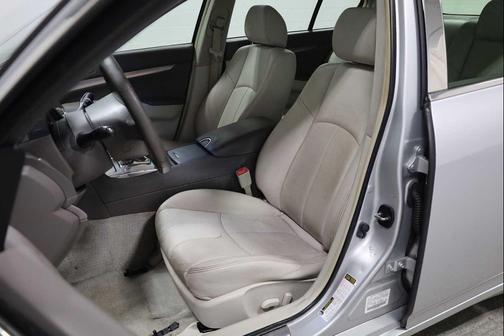 2015 INFINITI Q40 Base